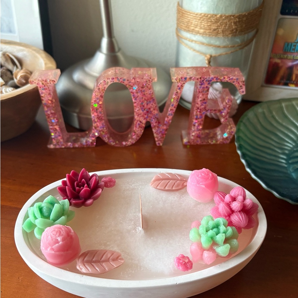 Floral Scented Candle with Pink and Green Accents